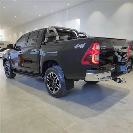 TOYOTA Hilux Caminhonete 2.8 16V SRX 4X4 TURBO DIESEL CABINE DUPLA AUTOM�TICO, Foto 6