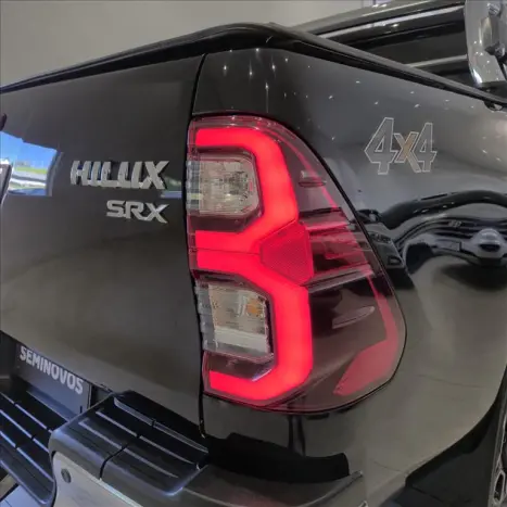 TOYOTA Hilux Caminhonete 2.8 16V SRX 4X4 TURBO DIESEL CABINE DUPLA AUTOM�TICO, Foto 15