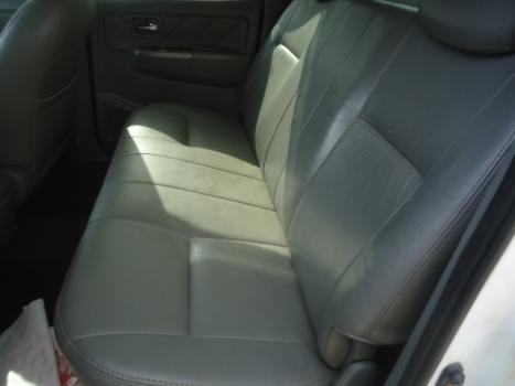 TOYOTA Hilux Caminhonete 3.0 4P 4X4 SRV TURBO DIESEL CABINE DUPLA AUTOM�TICO, Foto 4
