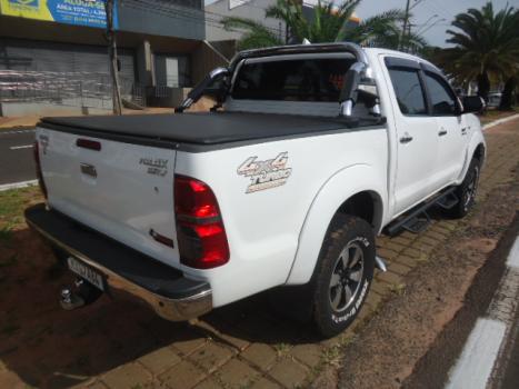 TOYOTA Hilux Caminhonete 3.0 4P 4X4 SRV TURBO DIESEL CABINE DUPLA AUTOM�TICO, Foto 7