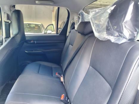 TOYOTA Hilux Caminhonete , Foto 6