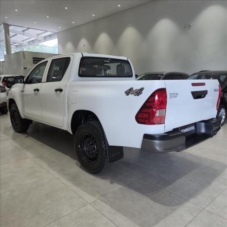 TOYOTA Hilux Caminhonete 2.8 16V 4P POWER PACK TURBO DIESEL 4X4 CABINE DUPLA, Foto 6