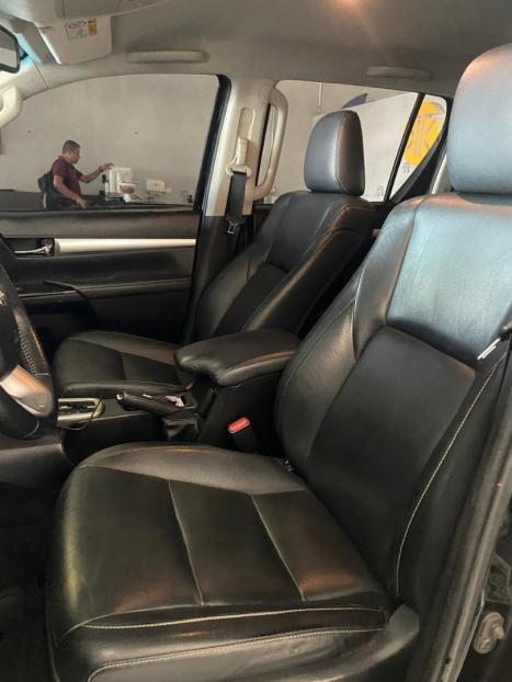 TOYOTA Hilux Caminhonete , Foto 9