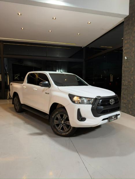 TOYOTA Hilux Caminhonete 2.8 16V 4P SR 4X4 DIESEL CABINE DUPLA AUTOM�TICO, Foto 2