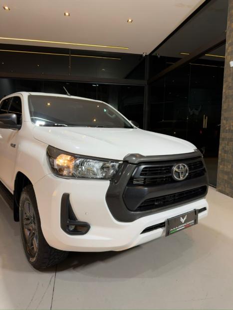 TOYOTA Hilux Caminhonete 2.8 16V 4P SR 4X4 DIESEL CABINE DUPLA AUTOM�TICO, Foto 6