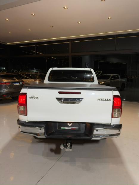 TOYOTA Hilux Caminhonete 2.8 16V 4P SR 4X4 DIESEL CABINE DUPLA AUTOM�TICO, Foto 11