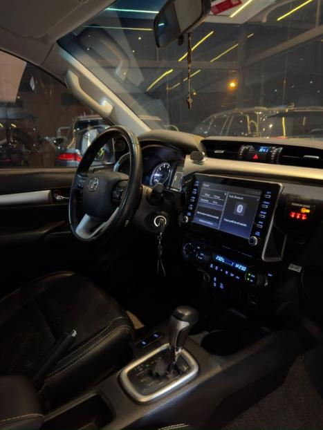 TOYOTA Hilux Caminhonete 2.8 16V 4P SR 4X4 DIESEL CABINE DUPLA AUTOM�TICO, Foto 15