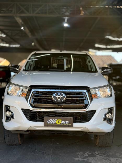 TOYOTA Hilux Caminhonete 2.7 16V 4P SRV FLEX CABINE DUPLA AUTOM�TICO, Foto 4