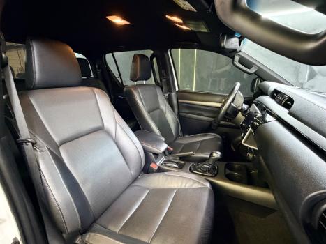TOYOTA Hilux Caminhonete 2.8 16V SRX CONQUEST 4X4 TURBO DIESEL CABINE DUPLA AUTOM�TICO, Foto 11