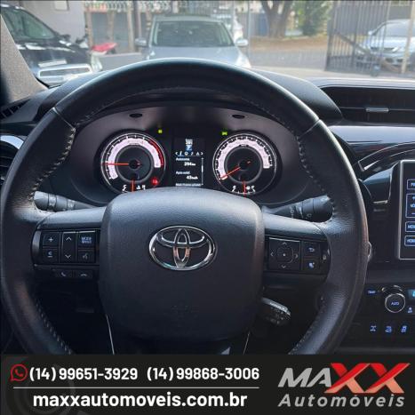 TOYOTA Hilux Caminhonete 2.8 16V SRX 4X4 DIESEL CABINE DUPLA AUTOM�TICO, Foto 11