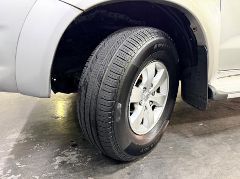 TOYOTA Hilux Caminhonete 3.0 4P 4X4 SRV TURBO DIESEL CABINE DUPLA, Foto 14