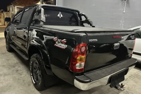 TOYOTA Hilux Caminhonete 3.0 16V 4P 4X4 SRV TURBO DIESEL CABINE DUPLA AUTOM�TICO, Foto 3