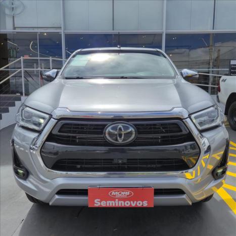 TOYOTA Hilux Caminhonete 2.8 16V SRX 4X4 TURBO DIESEL CABINE DUPLA AUTOM�TICO, Foto 2