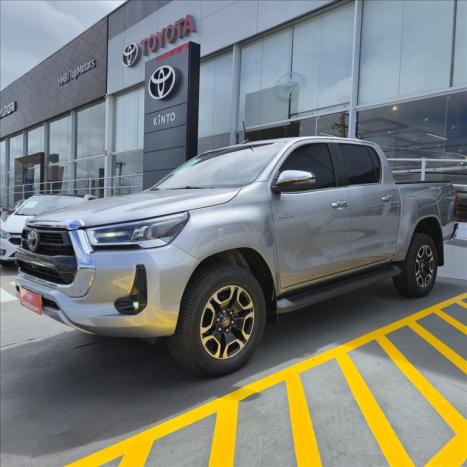 TOYOTA Hilux Caminhonete 2.8 16V SRX 4X4 TURBO DIESEL CABINE DUPLA AUTOM�TICO, Foto 3