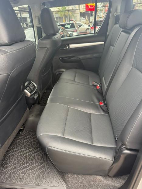 TOYOTA Hilux Caminhonete 2.8 16V SRX 4X4 TURBO DIESEL CABINE DUPLA AUTOM�TICO, Foto 11