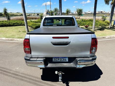 TOYOTA Hilux Caminhonete 2.8 16V SRV 4X4 DIESEL CABINE DUPLA AUTOM�TICO, Foto 7