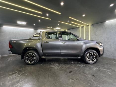 TOYOTA Hilux Caminhonete 2.8 16V SRV 4X4 DIESEL CABINE DUPLA AUTOM�TICO, Foto 3