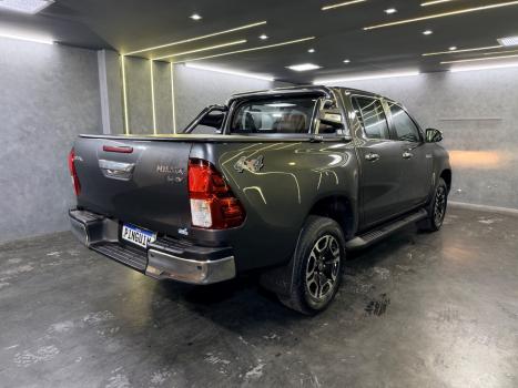 TOYOTA Hilux Caminhonete 2.8 16V SRV 4X4 DIESEL CABINE DUPLA AUTOM�TICO, Foto 7