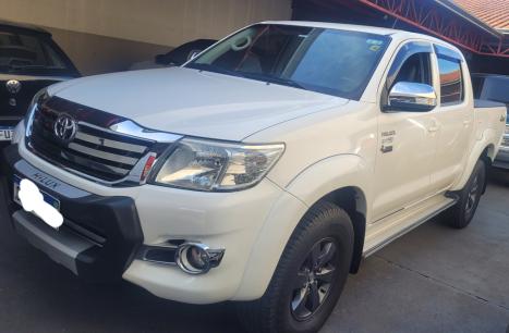 TOYOTA Hilux Caminhonete 2.7 16V 4P SRV FLEX 4X4  CABINE DUPLA AUTOM�TICO, Foto 1