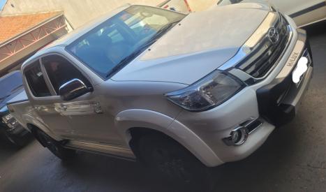 TOYOTA Hilux Caminhonete 2.7 16V 4P SRV FLEX 4X4  CABINE DUPLA AUTOM�TICO, Foto 3