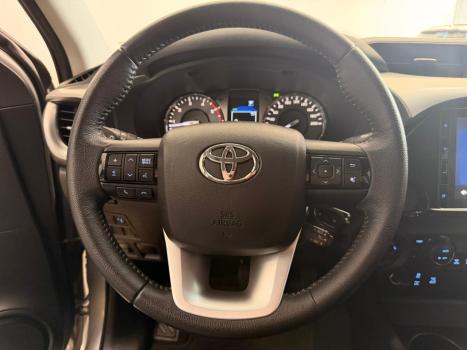 TOYOTA Hilux Caminhonete 2.8 16V 4P SR 4X4 DIESEL CABINE DUPLA AUTOM�TICO, Foto 7