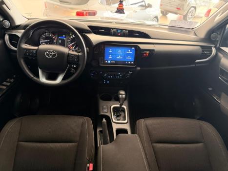 TOYOTA Hilux Caminhonete 2.8 16V 4P SR 4X4 DIESEL CABINE DUPLA AUTOM�TICO, Foto 8