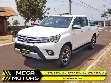 TOYOTA Hilux Caminhonete 2.8 16V SRX 4X4 TURBO DIESEL CABINE DUPLA AUTOM�TICO, Foto 3