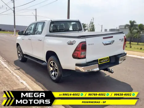 TOYOTA Hilux Caminhonete 2.8 16V SRX 4X4 TURBO DIESEL CABINE DUPLA AUTOM�TICO, Foto 5