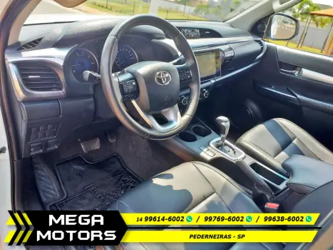 TOYOTA Hilux Caminhonete 2.8 16V SRX 4X4 TURBO DIESEL CABINE DUPLA AUTOM�TICO, Foto 10