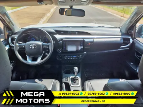 TOYOTA Hilux Caminhonete 2.8 16V SRX 4X4 TURBO DIESEL CABINE DUPLA AUTOM�TICO, Foto 12