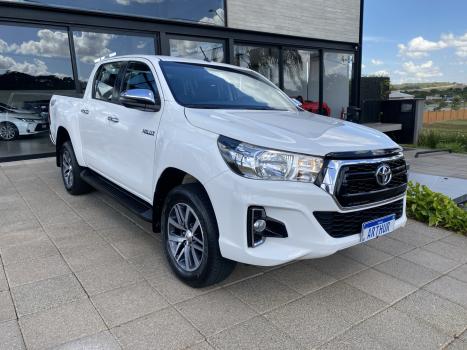 TOYOTA Hilux Caminhonete 2.8 16V SRV 4X4 DIESEL CABINE DUPLA AUTOM�TICO, Foto 3
