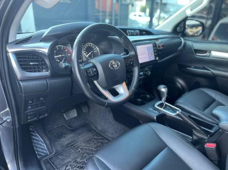 TOYOTA Hilux Caminhonete 2.8 16V SRV 4X4 DIESEL CABINE DUPLA AUTOM�TICO, Foto 7