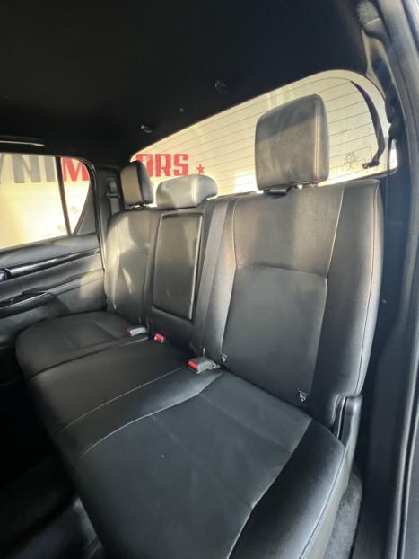 TOYOTA Hilux Caminhonete 2.8 16V 4P SRX DIESEL CABINE DUPLA, Foto 4