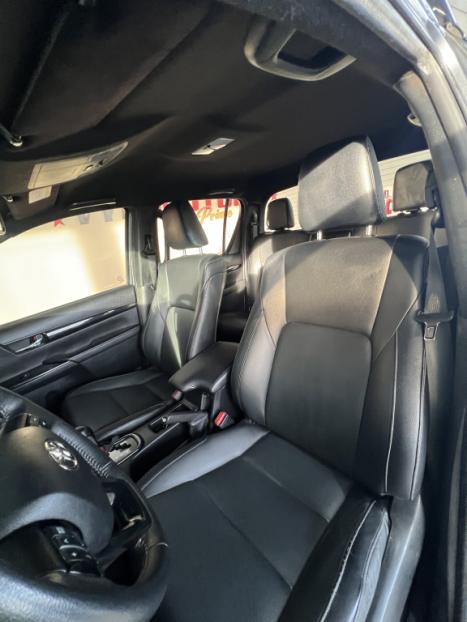 TOYOTA Hilux Caminhonete 2.8 16V 4P SRX DIESEL CABINE DUPLA, Foto 7