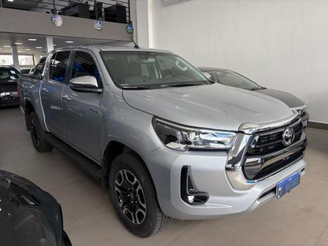 TOYOTA Hilux Caminhonete 2.8 16V SRX 4X4 DIESEL CABINE DUPLA AUTOM�TICO, Foto 1