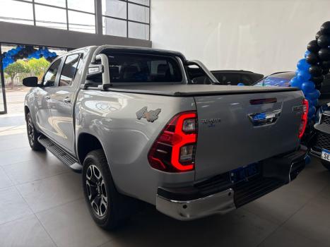 TOYOTA Hilux Caminhonete 2.8 16V SRX 4X4 DIESEL CABINE DUPLA AUTOM�TICO, Foto 6