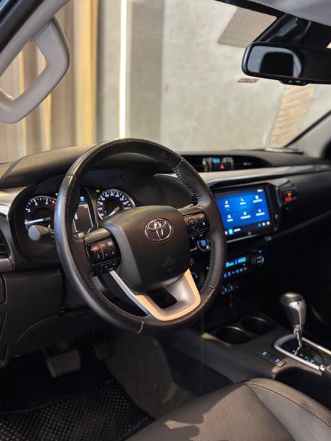 TOYOTA Hilux Caminhonete 2.8 16V 4P SRX DIESEL CABINE DUPLA, Foto 6