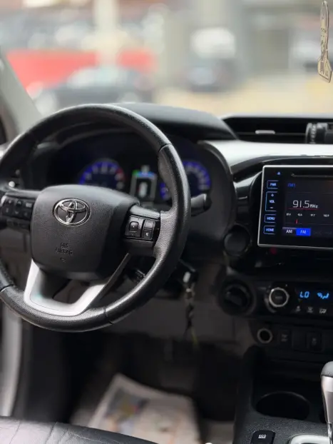 TOYOTA Hilux Caminhonete 2.7 16V 4P SRV CABINE DUPLA, Foto 12