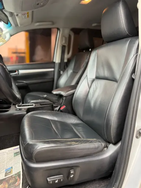 TOYOTA Hilux Caminhonete 2.7 16V 4P SRV CABINE DUPLA, Foto 15