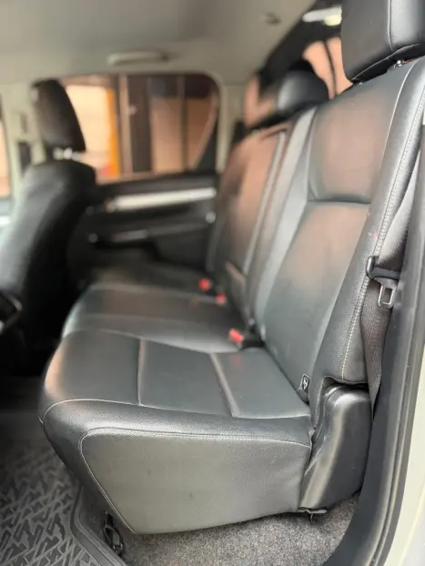 TOYOTA Hilux Caminhonete 2.7 16V 4P SRV CABINE DUPLA, Foto 16