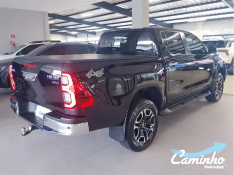 TOYOTA Hilux Caminhonete 2.8 16V SRX 4X4 TURBO DIESEL CABINE DUPLA AUTOM�TICO, Foto 5