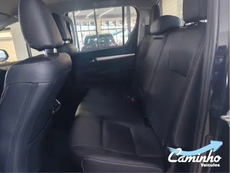 TOYOTA Hilux Caminhonete 2.8 16V SRX 4X4 TURBO DIESEL CABINE DUPLA AUTOM�TICO, Foto 8