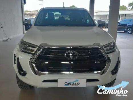TOYOTA Hilux Caminhonete 2.8 16V SRX PLUS 4X4 TURBO DIESEL CABINE DUPLA AUTOM�TICO, Foto 2