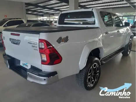 TOYOTA Hilux Caminhonete 2.8 16V SRX PLUS 4X4 TURBO DIESEL CABINE DUPLA AUTOM�TICO, Foto 5