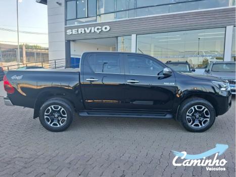 TOYOTA Hilux Caminhonete 2.8 16V SRX 4X4 TURBO DIESEL CABINE DUPLA AUTOM�TICO, Foto 4