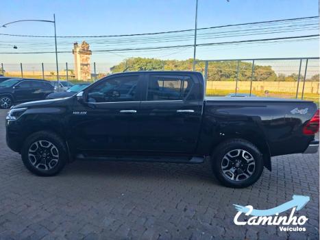 TOYOTA Hilux Caminhonete 2.8 16V SRX 4X4 TURBO DIESEL CABINE DUPLA AUTOM�TICO, Foto 8