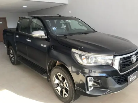 TOYOTA Hilux Caminhonete 2.5 16V 4P 4X4 TURBO DIESEL CABINE DUPLA, Foto 1