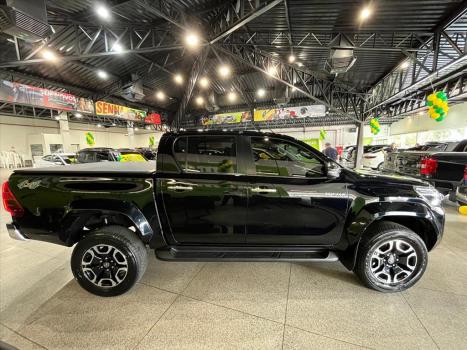 TOYOTA Hilux Caminhonete 2.8 16V SRX 4X4 TURBO DIESEL CABINE DUPLA AUTOM�TICO, Foto 3