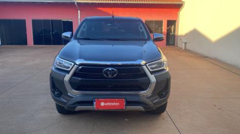 TOYOTA Hilux Caminhonete 2.8 16V SRX 4X4 TURBO DIESEL CABINE DUPLA AUTOM�TICO, Foto 2