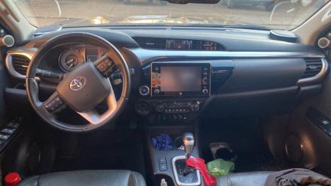 TOYOTA Hilux Caminhonete 2.8 16V SRX 4X4 TURBO DIESEL CABINE DUPLA AUTOM�TICO, Foto 5